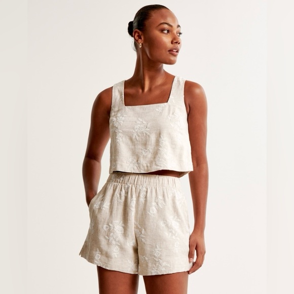 Abercrombie & Fitch Tops - NWT Abercrombie&Fitch Linen-Blend Embroidered Square Neck Top